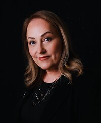 Home. Profile Pic3